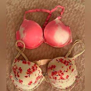 Victoria Secret (2) bras size 34D